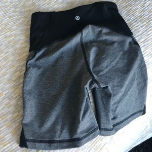 Lulu lemon shorts size 4